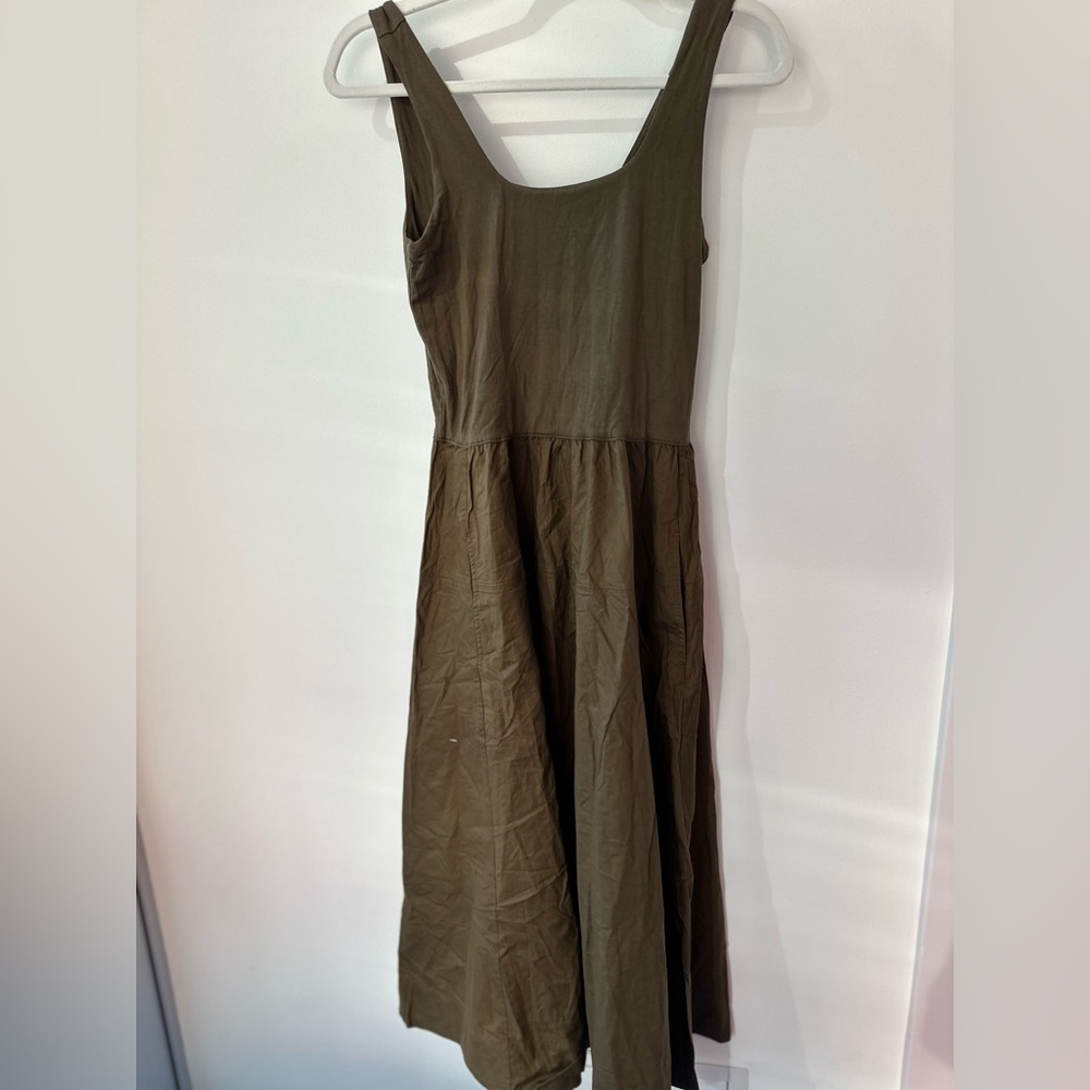 Everlane Riviera Dress S color beech